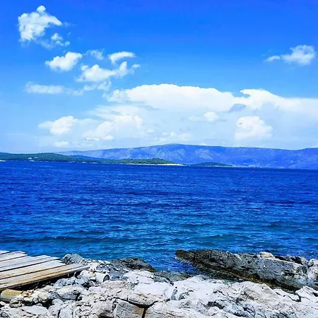 House By The Sea 